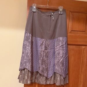 Chic Asymmetrical Gray Floral Skirt